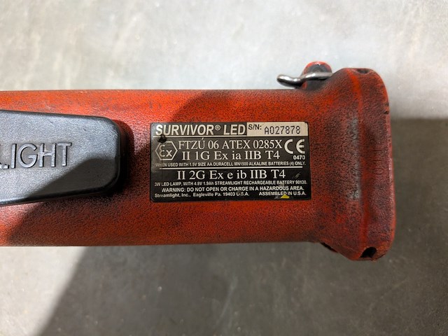 Ca. 20x zaklamp, streamlight, survivor led, incl. batterijhouders en filters - afbeelding 10 van  13