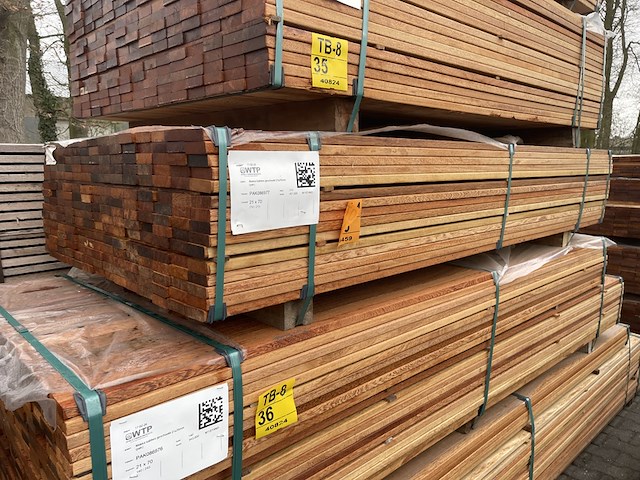 Ca. 210x angelim pedra planken geschaafd, 21x70mm, lengte 215cm - afbeelding 4 van  4