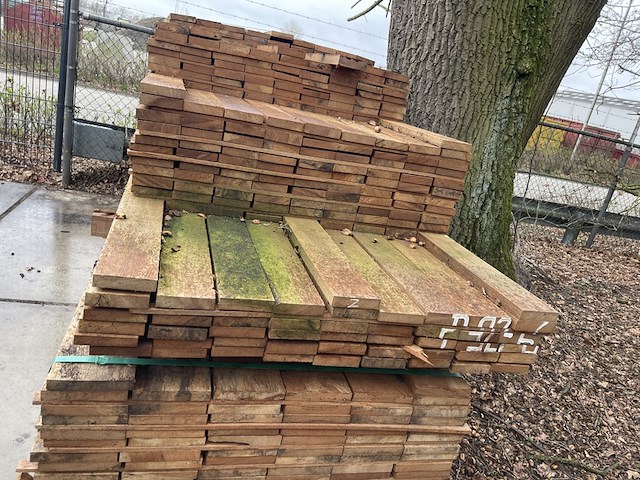 Ca. 216x angelim pedra beschoeiingsplanken, 20x100mm, lengte 22/200cm, 57/250cm, 89/300cm, 48/350cm - afbeelding 2 van  3