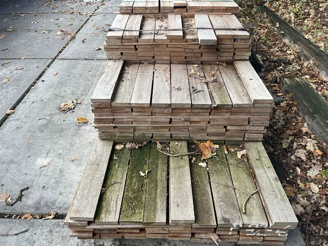 Ca. 216x angelim pedra beschoeiingsplanken, 20x100mm, lengte 22/200cm, 57/250cm, 89/300cm, 48/350cm - afbeelding 1 van  3