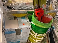 Ca. 216x buitenspeelgoed en campingartikelen, fisher-price, bo-camp, intex etc. - afbeelding 2 van  4