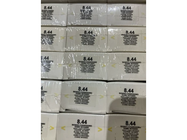 Ca. 216x haarverf, z-one, milk_shake - afbeelding 6 van  7