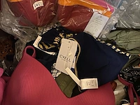 Ca. 217x diverse kleding, barts, nike, beachlife, guess etc. - afbeelding 4 van  4
