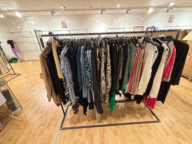 Ca. 218x broeken, jurken en tops, zizzi, kaffe, ichi, diverse: s-xxxl - afbeelding 2 van  3