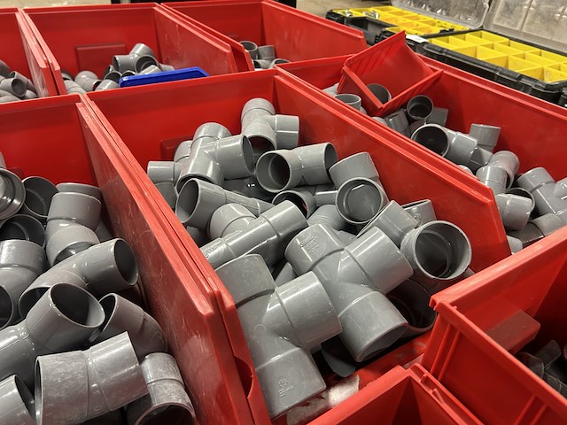 Ca. 21x assortimentsbak met diverse koppelingen, hulpstukken - afbeelding 3 van  7