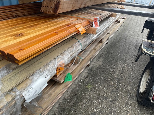 Ca. 21x douglas dubbele rhombus, 25x137mm, lengte 7/300cm, 14/400cm - afbeelding 2 van  3