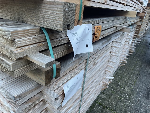 Ca. 21x douglas planken fijnbezaagd, 22x200mm, lengte 300cm - afbeelding 2 van  3