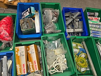 Ca. 21x magazijnbakken inclusief inhoud kruizinga, partij - afbeelding 10 van  12