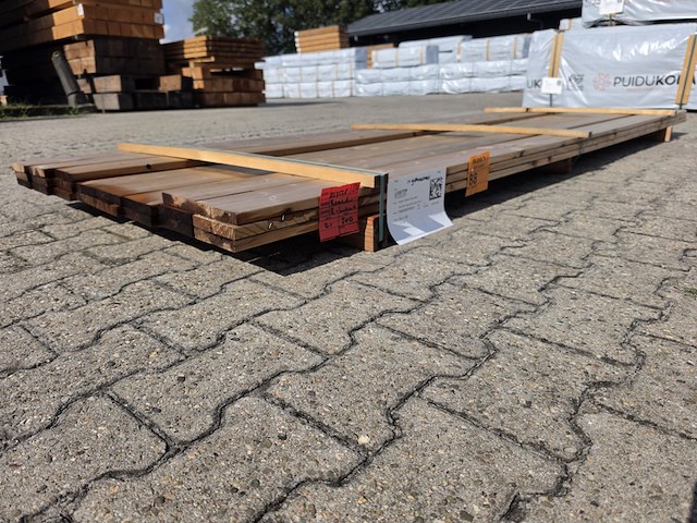 Ca. 21x thermo vuren planken geschaafd, 20x120mm, lengte 300cm - afbeelding 2 van  3