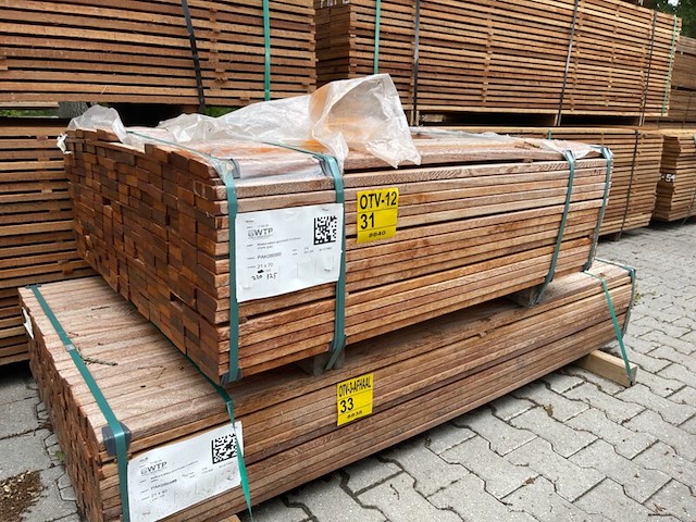 Ca. 220x angelim pedra planken geschaafd, 21x70mm, lengte 125cm - afbeelding 2 van  3