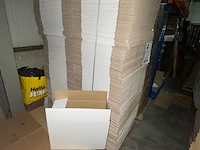 Ca. 220x verzenddozen, dubbelgolf, wit, 48x23x35cm