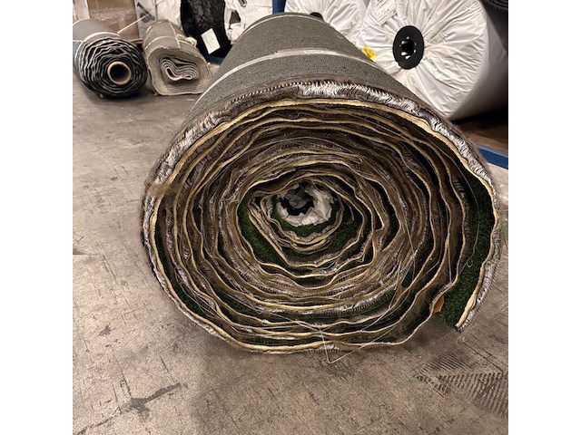 Ca. 22,4m2 kunstgras, 30 mm hoog, groen - afbeelding 2 van  2