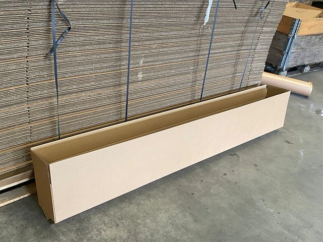 Ca. 225x stuks lange verzenddozen, dubbelgolf, bruin - afbeelding 2 van  4