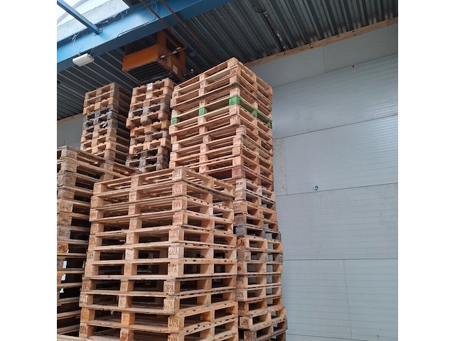 Ca. 227x diverse pallets - afbeelding 10 van  13