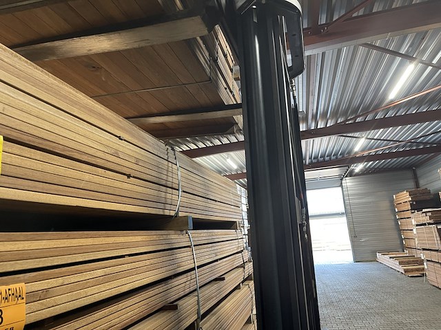 Ca. 228x guyana teak latten geschaafd, 27x40mm, lengte 275cm - afbeelding 2 van  3
