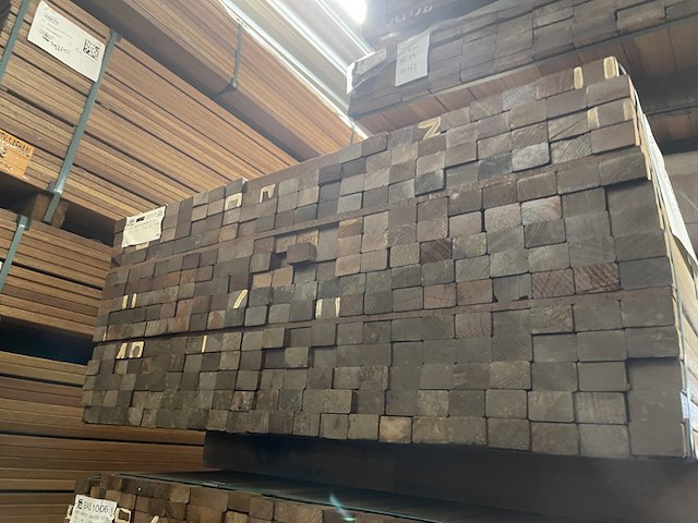 Ca. 228x guyana teak latten geschaafd, 27x40mm, lengte 275cm - afbeelding 3 van  3