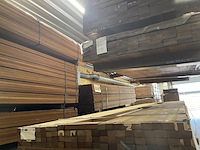 Ca. 228x guyana teak latten geschaafd, 27x40mm, lengte 275cm - afbeelding 1 van  3