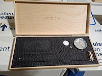 Ca. 229x horloges, nots / mondaine , elk horloge is uniek doordat elke wijzerplaat een uniek stukje van de plattegrond van amsterdam, londen, parijs en new york bevat - afbeelding 6 van  24