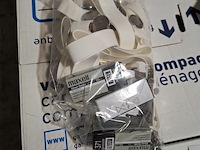 Ca. 229x horloges, nots / mondaine , elk horloge is uniek doordat elke wijzerplaat een uniek stukje van de plattegrond van amsterdam, londen, parijs en new york bevat - afbeelding 14 van  24