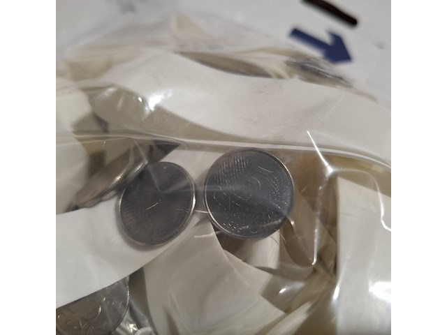 Ca. 229x horloges, nots / mondaine , elk horloge is uniek doordat elke wijzerplaat een uniek stukje van de plattegrond van amsterdam, londen, parijs en new york bevat - afbeelding 16 van  24