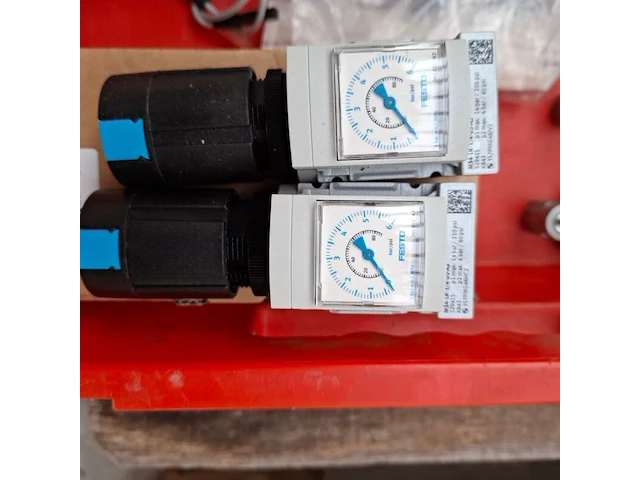 Ca. 22x diverse magneetventiel met 3x drukregelaar festo - afbeelding 4 van  13
