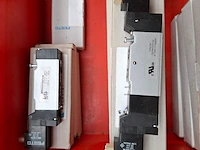 Ca. 22x diverse magneetventiel met 3x drukregelaar festo - afbeelding 8 van  13