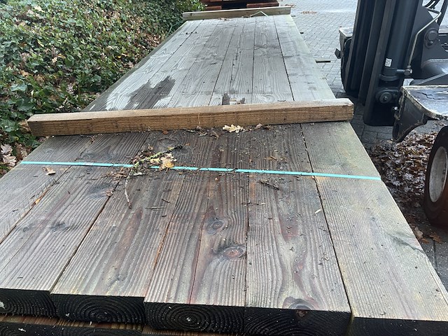 Ca. 22x douglas balken fijnbezaagd, 75x175mm, lengte 400cm - afbeelding 1 van  3