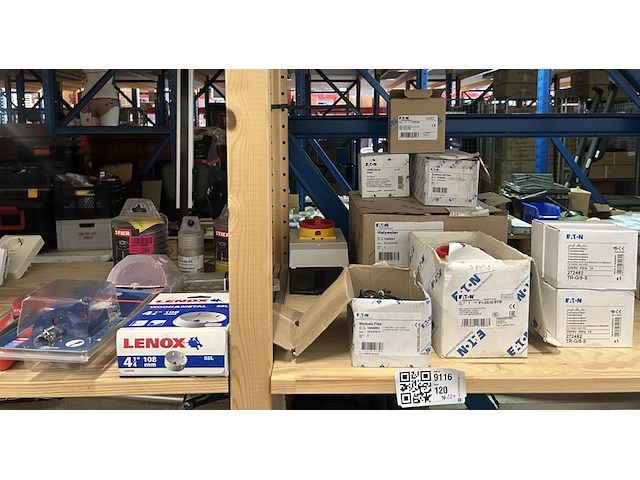 Ca. 22x installatie- en schakelmateriaal, w.o. eaton, lenox, stier - afbeelding 1 van  13