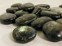 Ca. 22x labradoriet handsteen - afbeelding 3 van  4