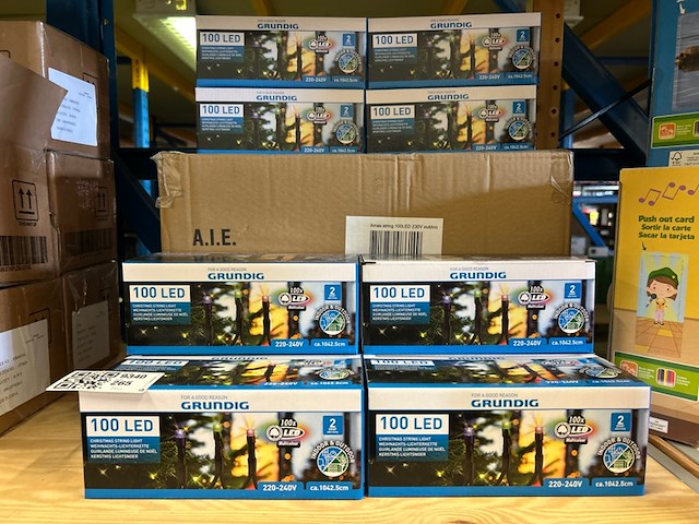 Ca. 22x led kerst lichtsnoer indoor/outdoor, grundig - afbeelding 1 van  5