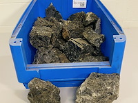 Ca. 22x spectroliet ruwe brokken - afbeelding 1 van  5