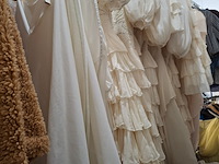 Ca. 22x trouwjurken/bruidsmeisje - afbeelding 1 van  3