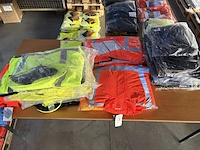 Ca. 230x diverse reflecterende werkkleding o.a. hydrowear - afbeelding 8 van  12