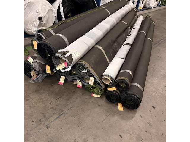 Ca. 231,48m2 kunstgras, 24 mm hoog, groen - afbeelding 3 van  3