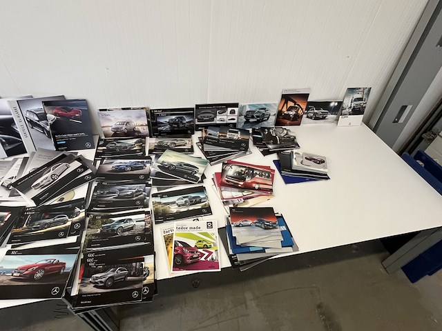 Ca. 235x brochure mercedes, mercedes - afbeelding 23 van  36