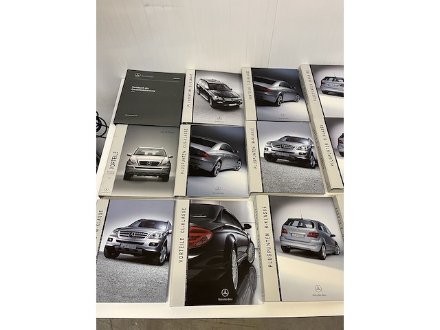 Ca. 235x brochure mercedes, mercedes - afbeelding 33 van  36