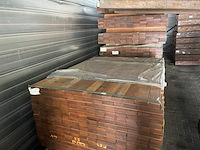 Ca. 238x guyana ipé planken geschaafd, 25x70mm, lengte 125cm - afbeelding 1 van  3