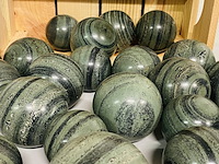 Ca. 23x jaspis groen bollen - afbeelding 4 van  4