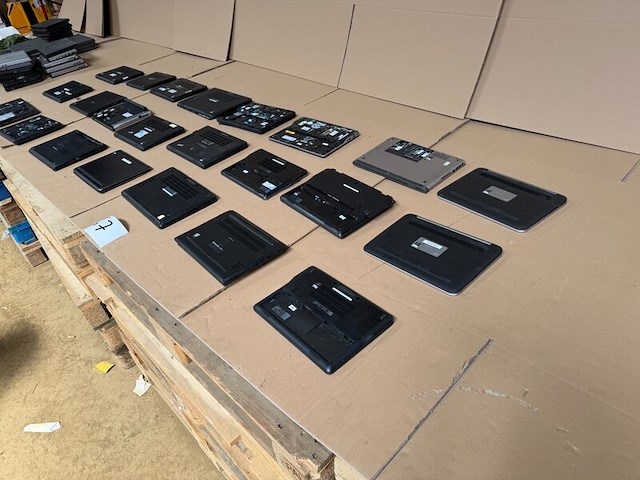 Ca. 23x laptop, dell - afbeelding 6 van  20