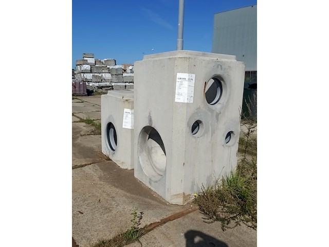 Ca. 23x prefab betonnen inspectieputten, de hamer, diverse soorten, 2024 - afbeelding 4 van  22