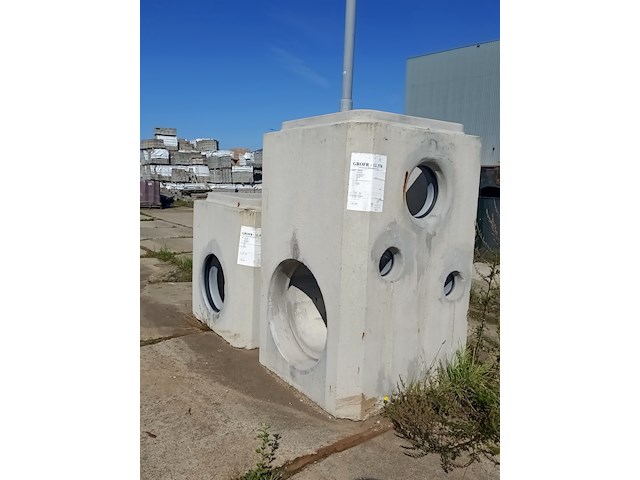 Ca. 23x prefab betonnen inspectieputten, de hamer, diverse soorten, 2024 - afbeelding 5 van  22
