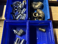 Ca. 23x stapelbak met diverse koppelingen - afbeelding 4 van  7