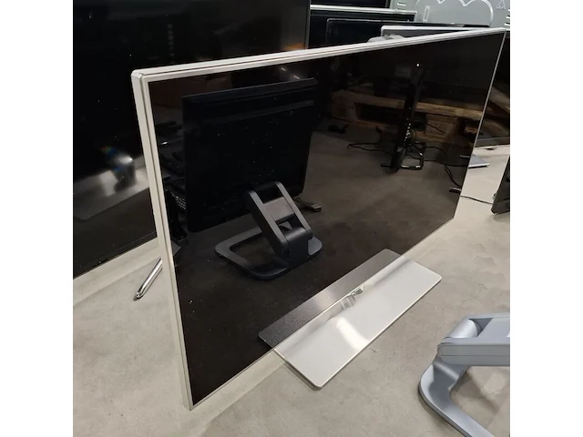 Ca. 23x televisies, o.a. samsung, philips, jvc, loewe, diverse soorten en maten - afbeelding 14 van  49
