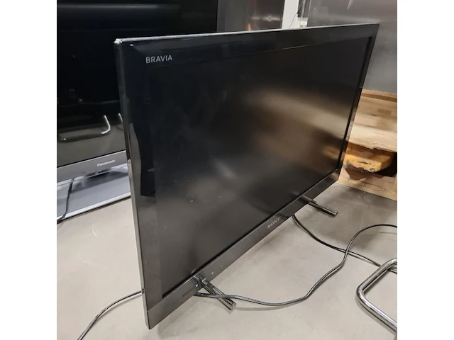 Ca. 23x televisies, o.a. samsung, philips, jvc, loewe, diverse soorten en maten - afbeelding 28 van  49