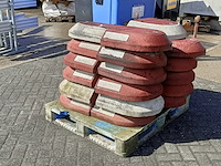 Ca. 23x verkeersscheidingselement - stootband - afbeelding 1 van  5