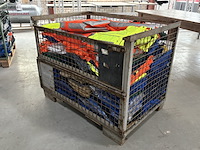 Ca. 240x diverse werkkleding - afbeelding 1 van  23