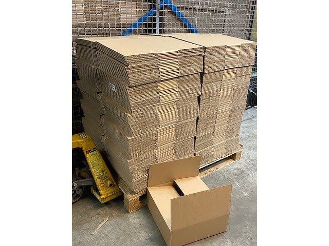 Ca. 240x verzenddozen 39x39x14cm dubbelgolf, bruin - afbeelding 1 van  4