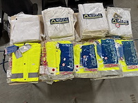 Ca. 244x diverse werkkleding - afbeelding 2 van  30