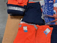 Ca. 244x diverse werkkleding - afbeelding 7 van  30