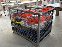 Ca. 244x diverse werkkleding - afbeelding 1 van  30